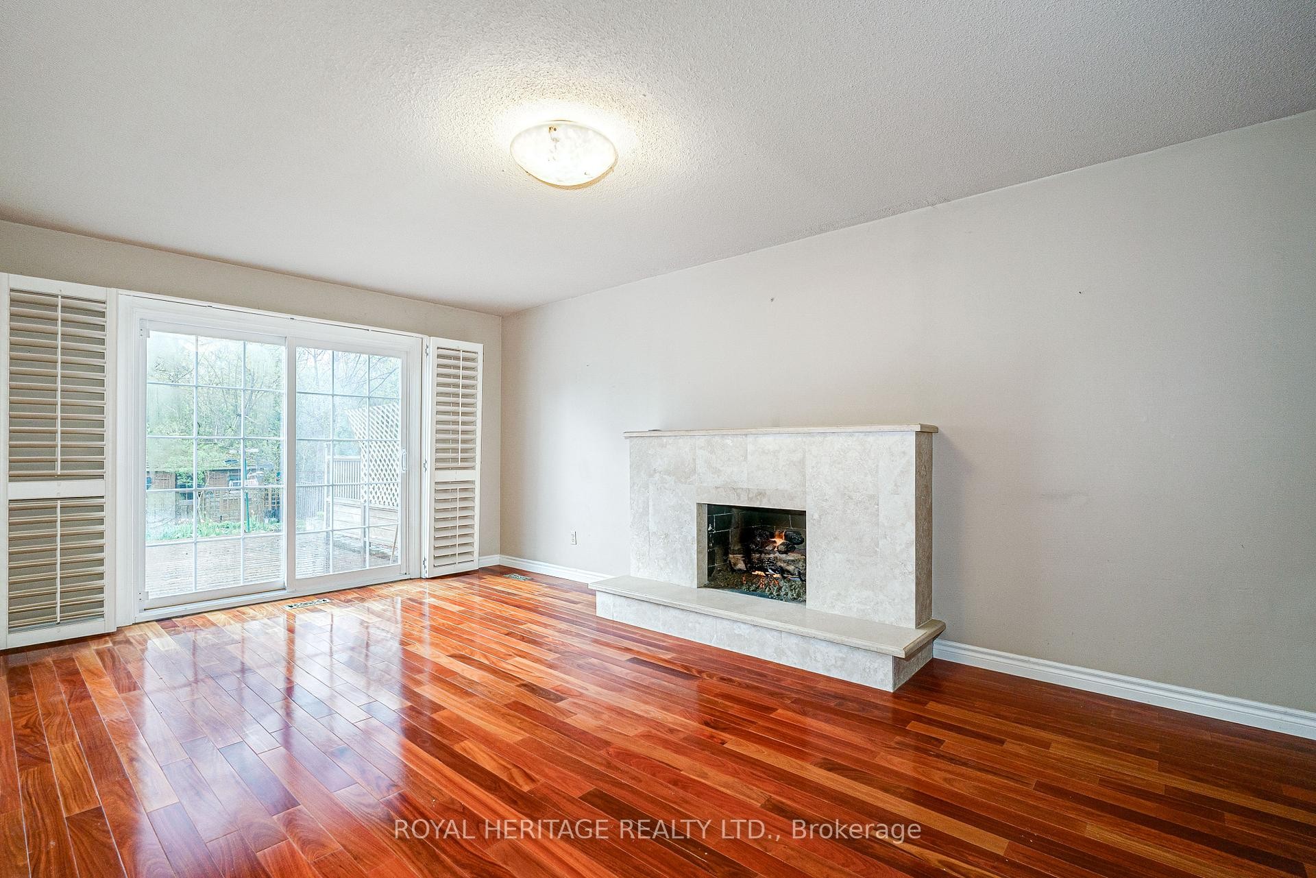 









100


Squire Bakers

Lane,
Markham,




ON
L3P 3H2

