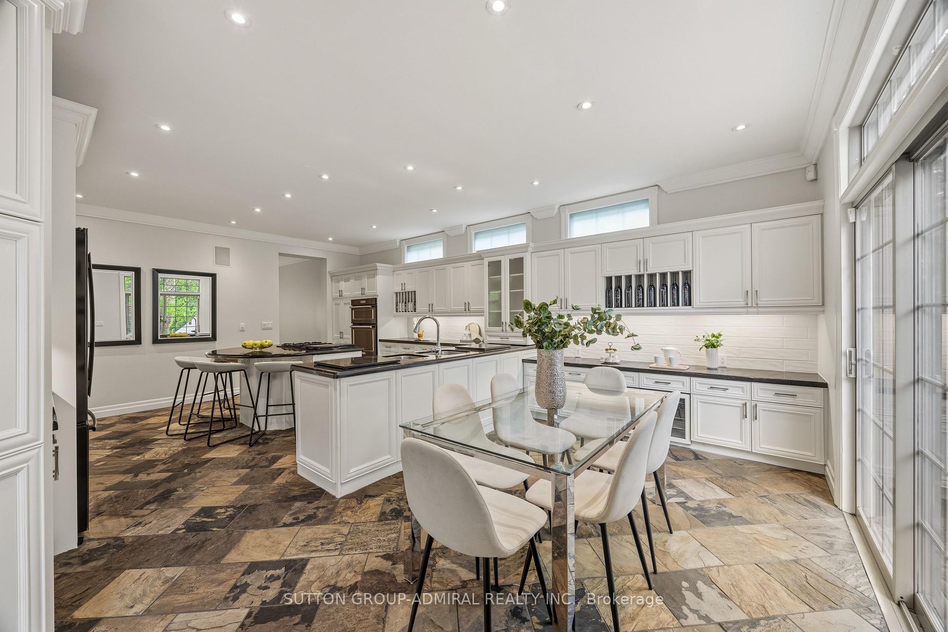 









47


Johnson

Street,
Markham,




ON
L3T 2N9

