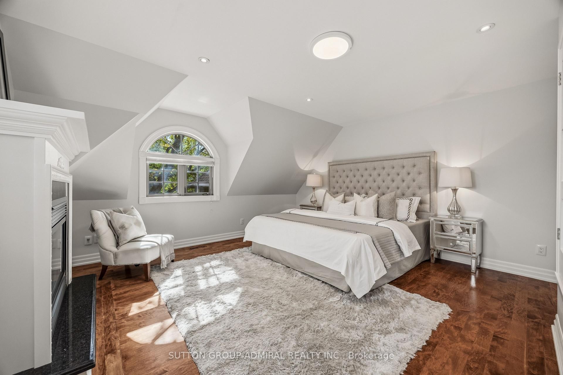 









47


Johnson

Street,
Markham,




ON
L3T 2N9

