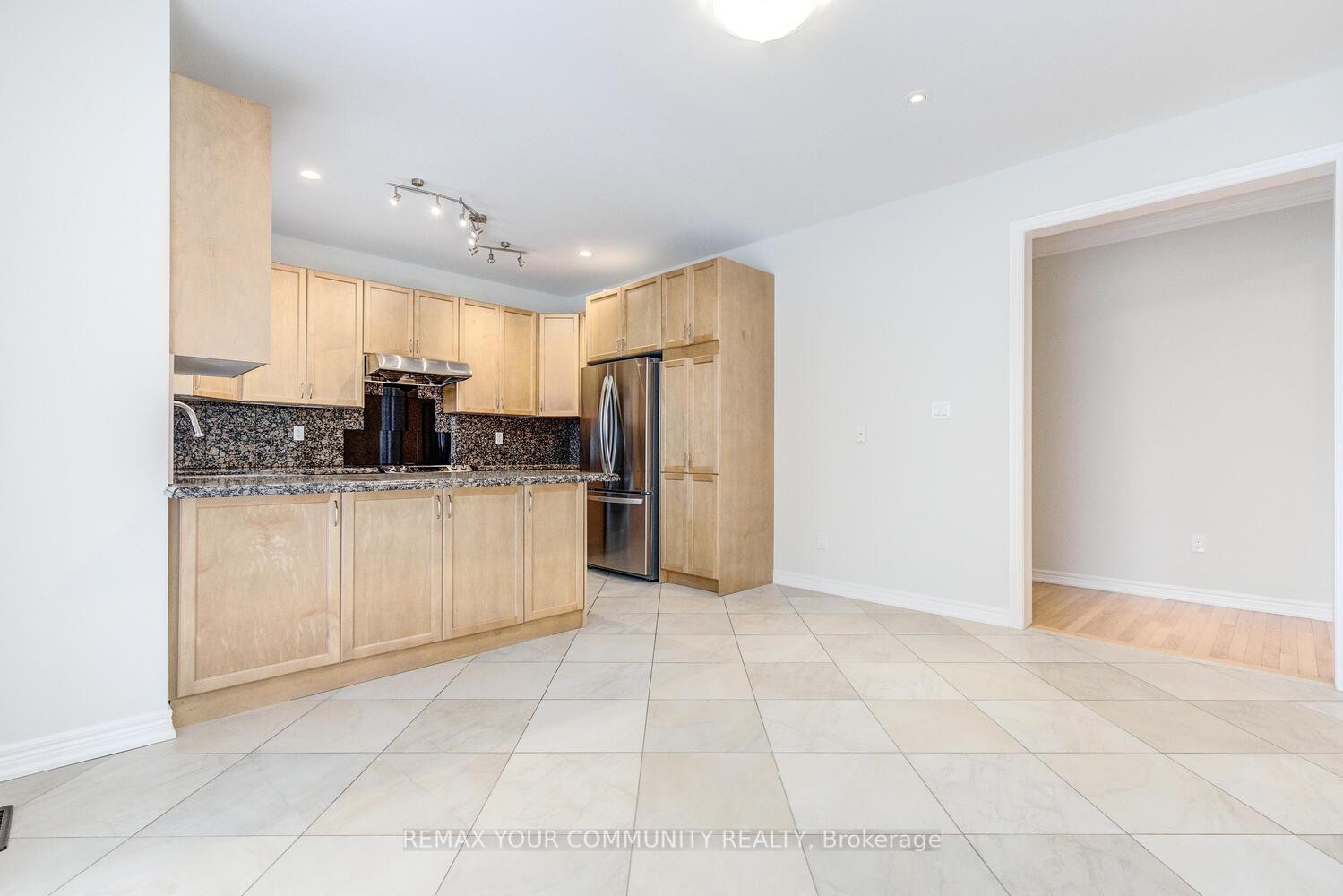 









76


Ivy Glen

Drive,
Vaughan,




ON
L6A 0P2

