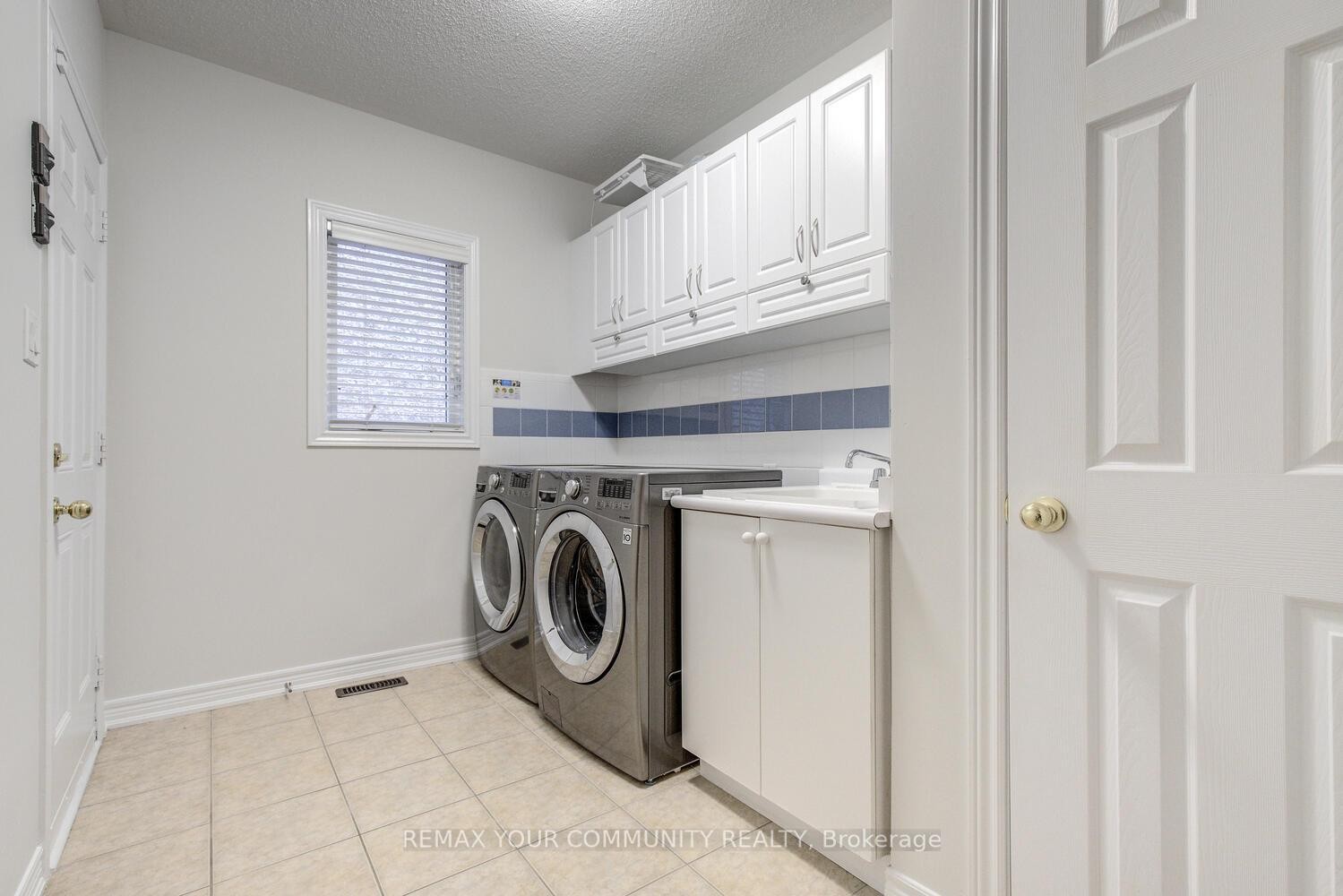 









76


Ivy Glen

Drive,
Vaughan,




ON
L6A 0P2

