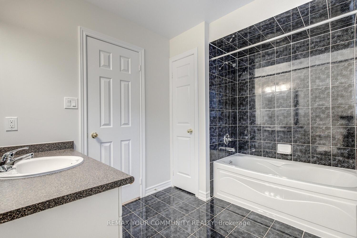 









76


Ivy Glen

Drive,
Vaughan,




ON
L6A 0P2

