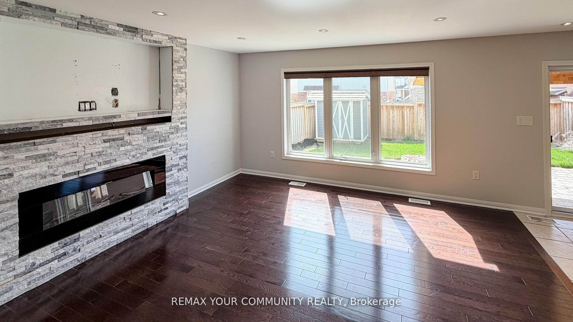 









18


Gordon

Drive,
New Tecumseth,




ON
L9R 0J1

