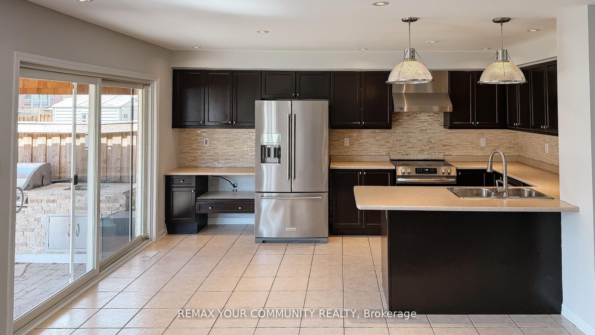









18


Gordon

Drive,
New Tecumseth,




ON
L9R 0J1

