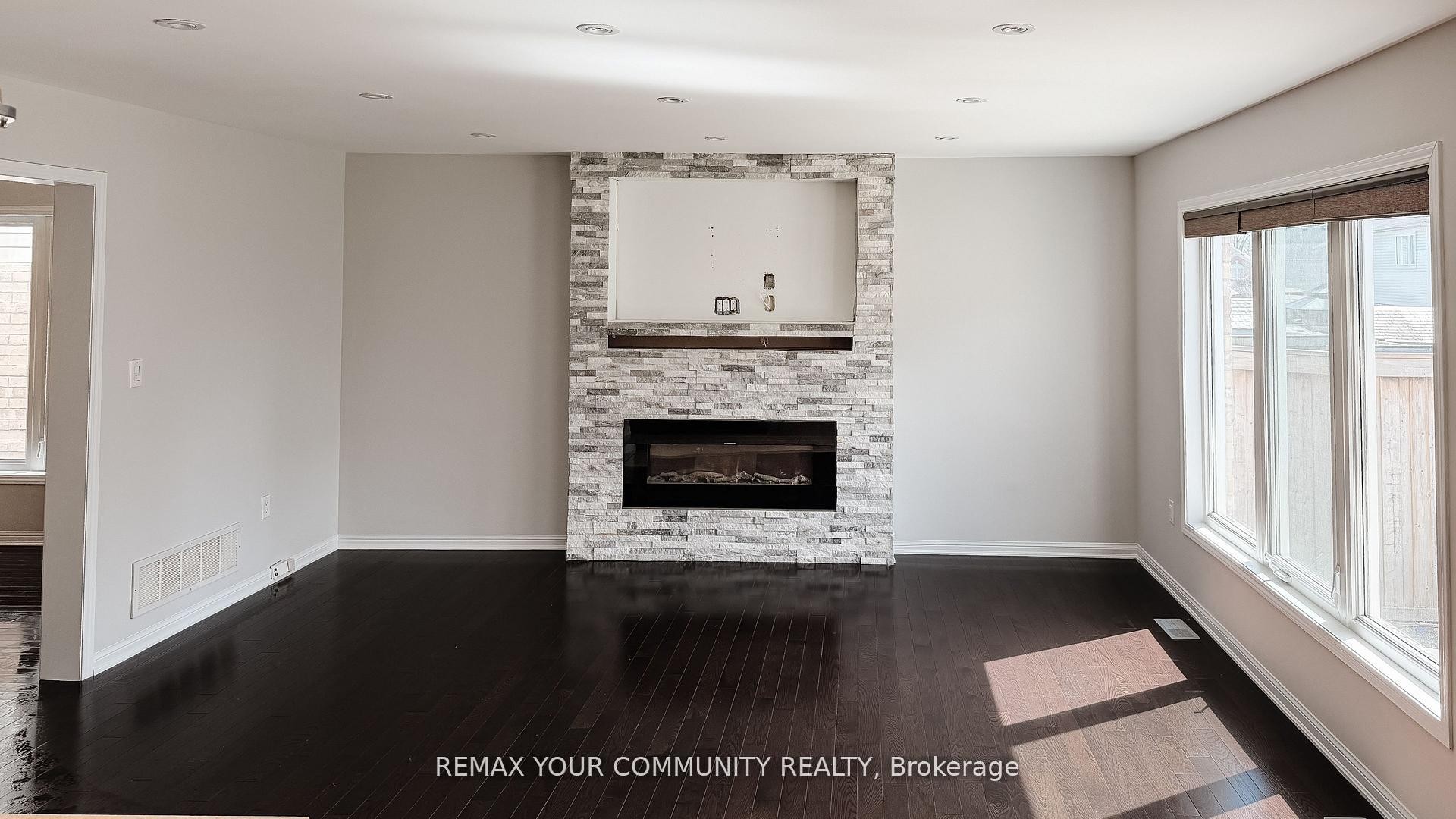 









18


Gordon

Drive,
New Tecumseth,




ON
L9R 0J1

