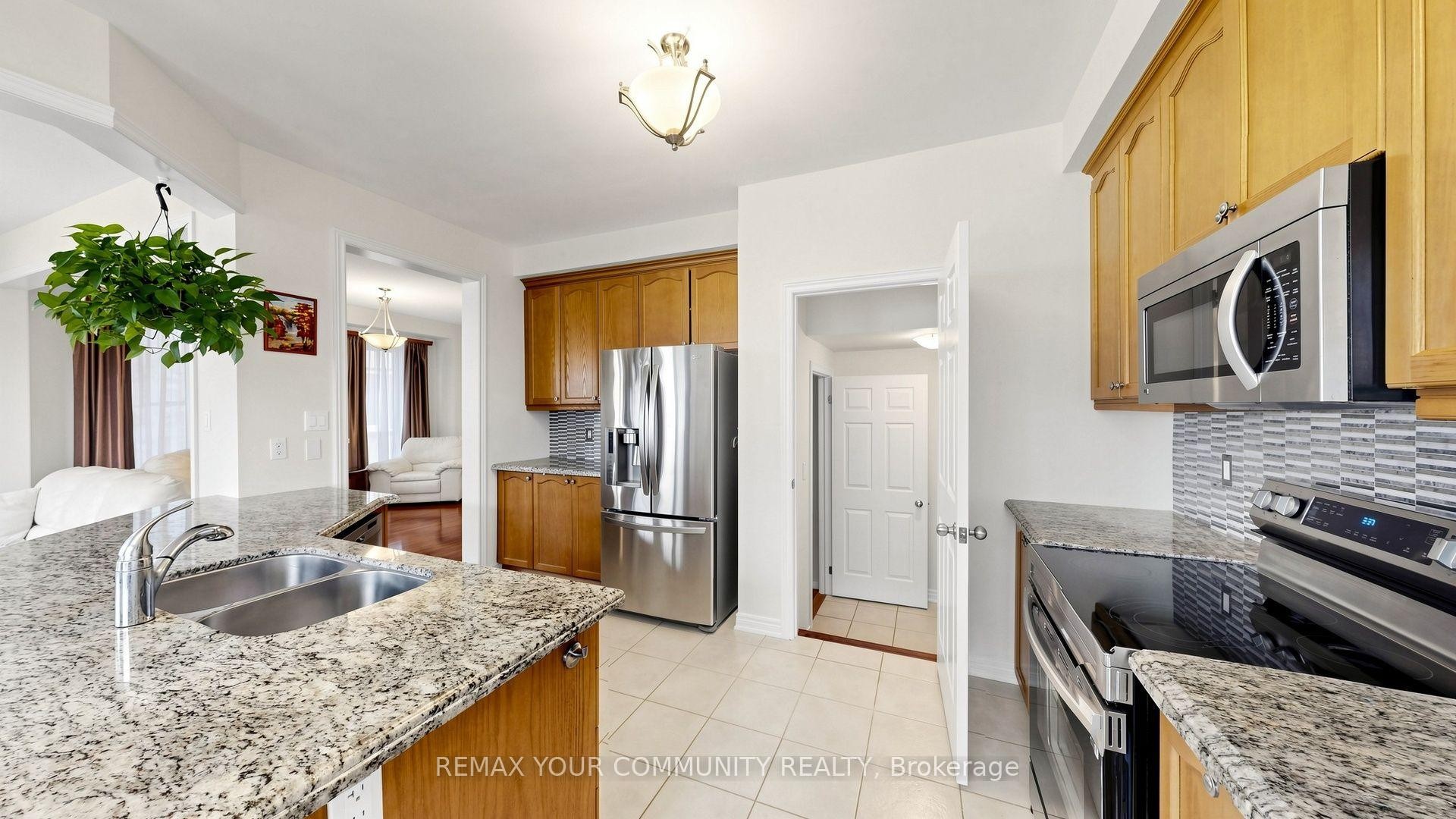 









6


Homerton

Avenue,
Richmond Hill,




ON
L4E 0V9

