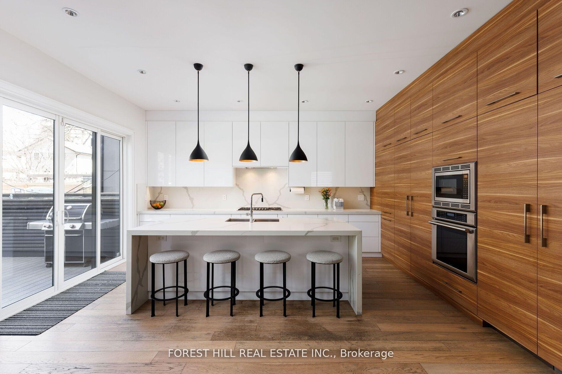 









8


Nora

Road,
Toronto,




ON
M9A 1C9


