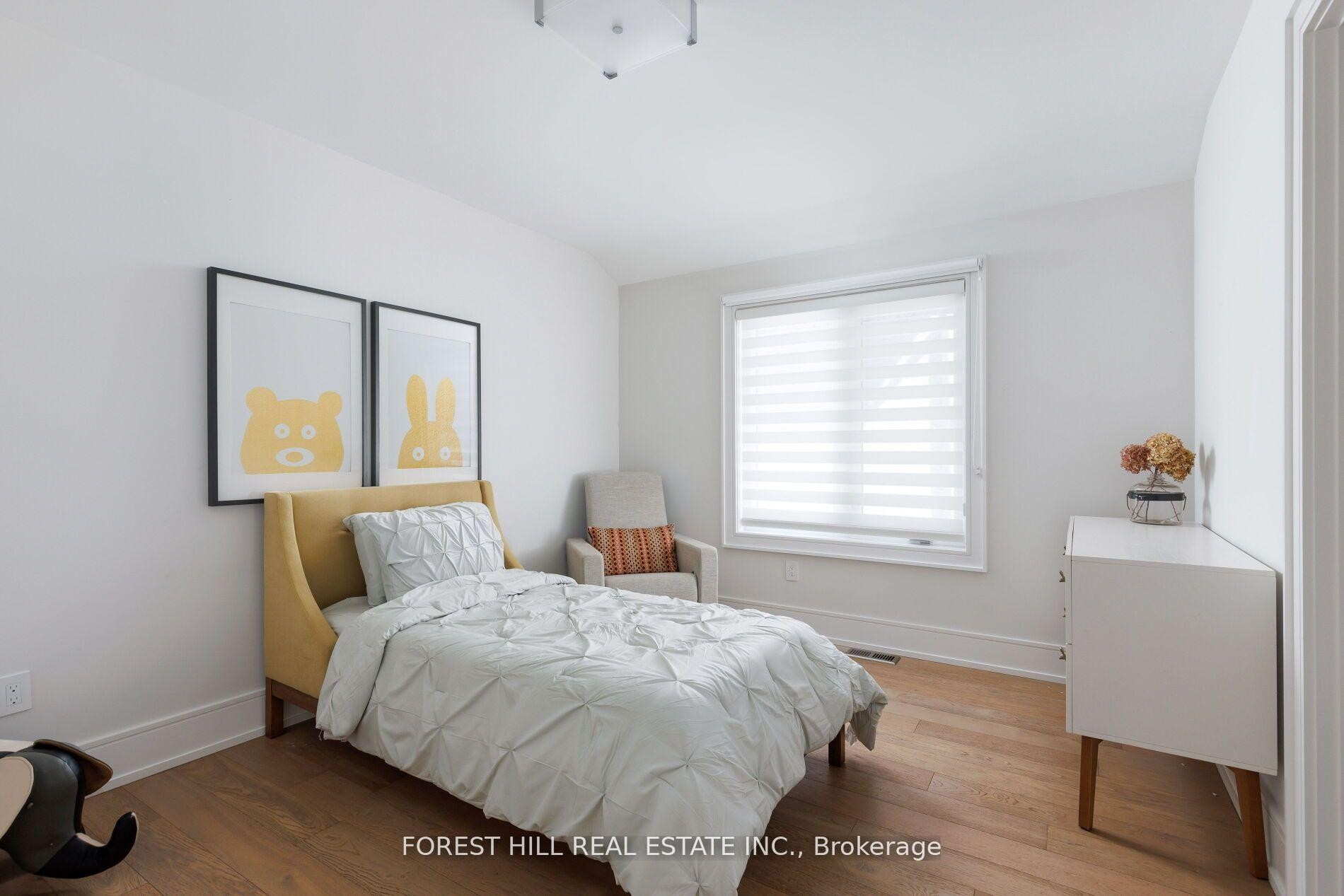 









8


Nora

Road,
Toronto,




ON
M9A 1C9


