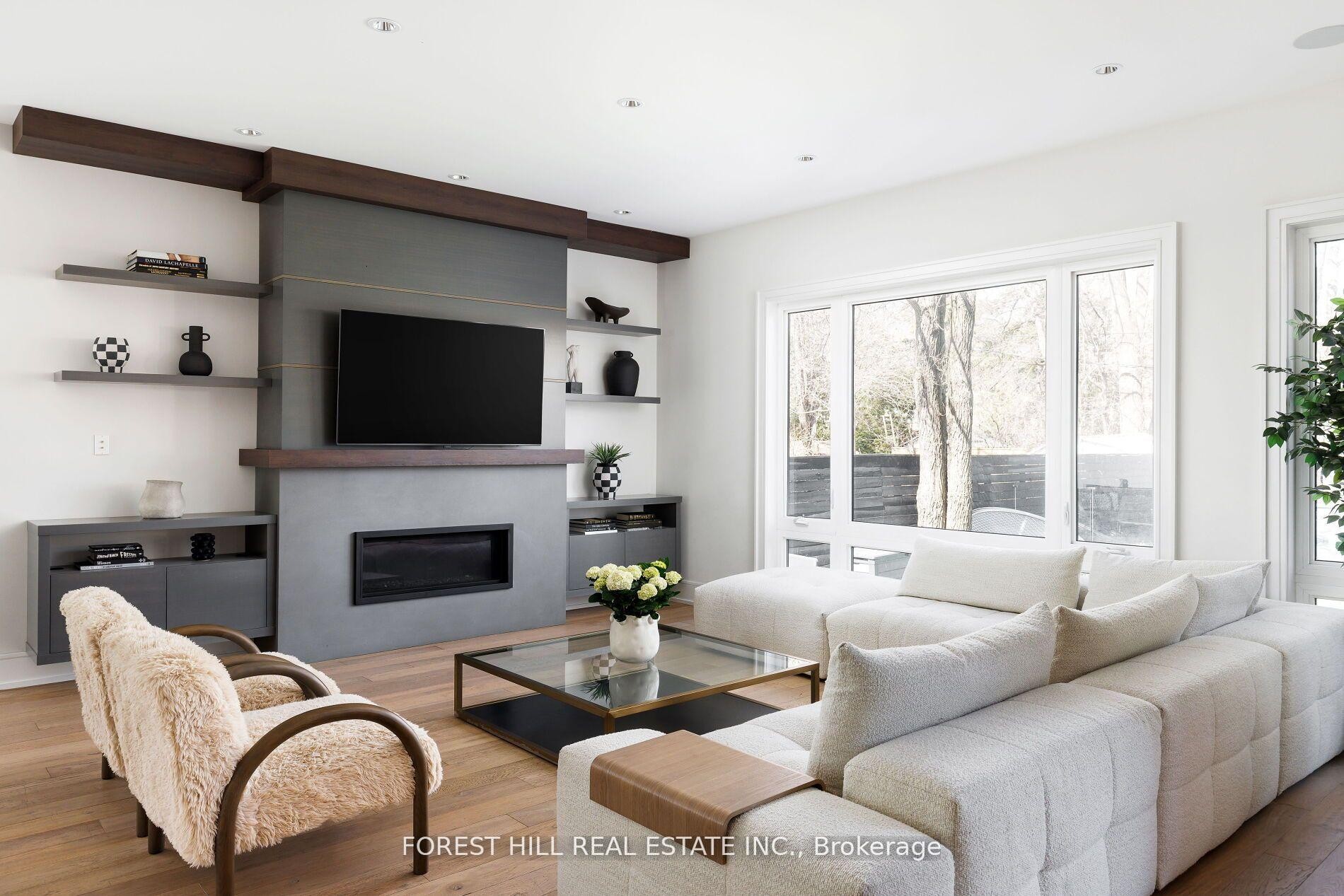 









8


Nora

Road,
Toronto,




ON
M9A 1C9

