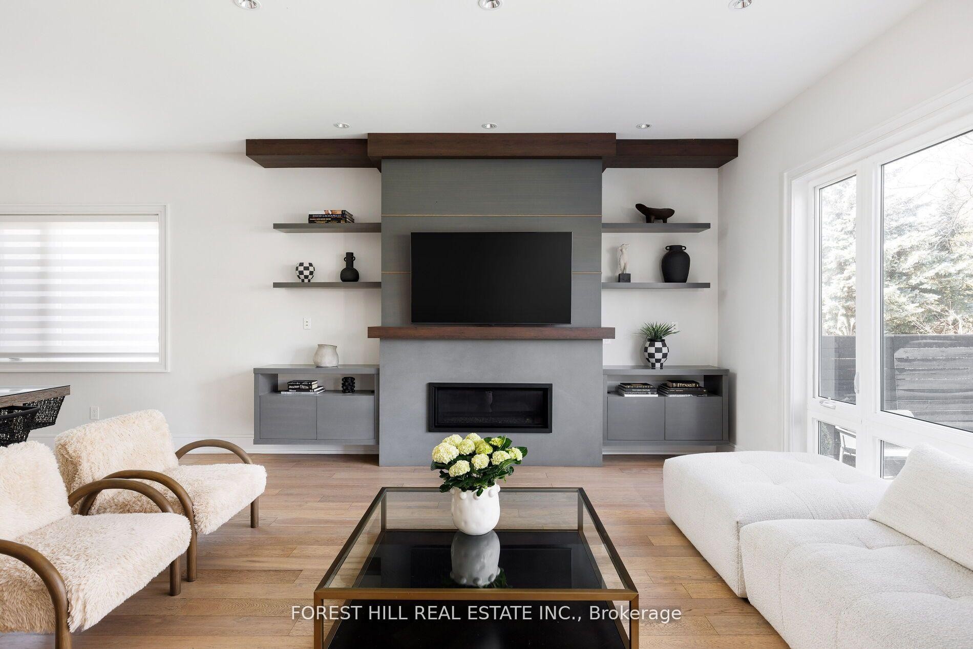 









8


Nora

Road,
Toronto,




ON
M9A 1C9

