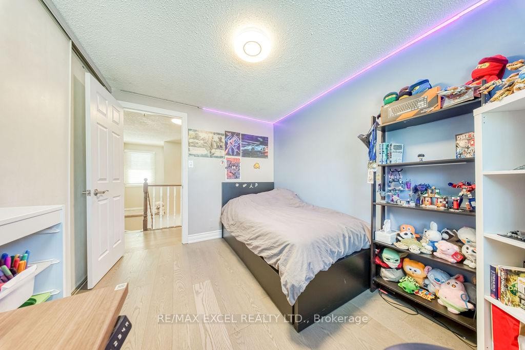 









3031


Kilbride

Court,
Mississauga,




ON
L5N 3C5


