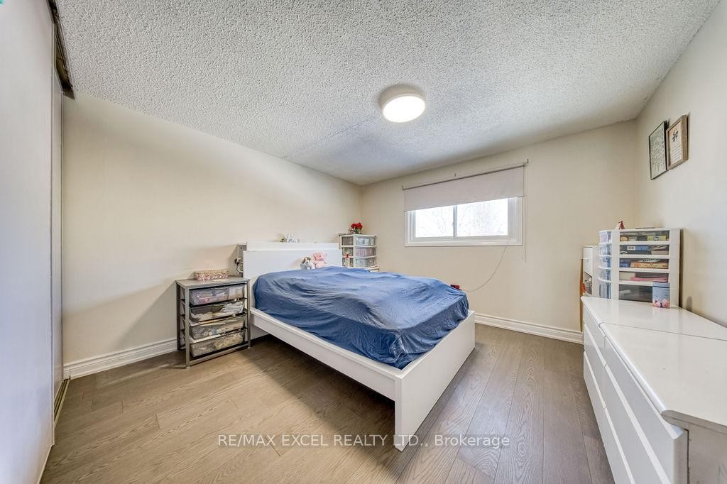









3031


Kilbride

Court,
Mississauga,




ON
L5N 3C5


