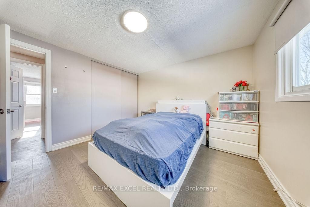 









3031


Kilbride

Court,
Mississauga,




ON
L5N 3C5

