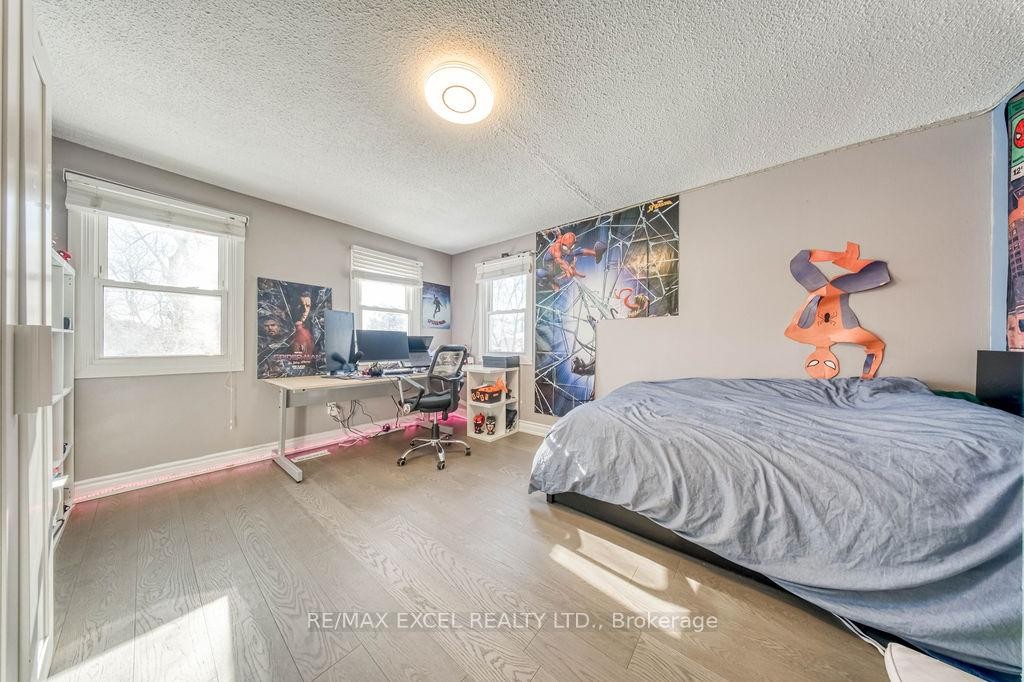 









3031


Kilbride

Court,
Mississauga,




ON
L5N 3C5

