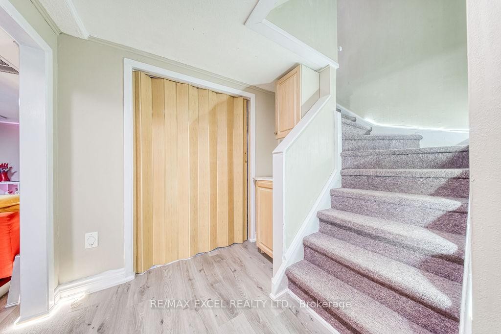 









3031


Kilbride

Court,
Mississauga,




ON
L5N 3C5

