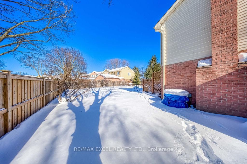 









3031


Kilbride

Court,
Mississauga,




ON
L5N 3C5

