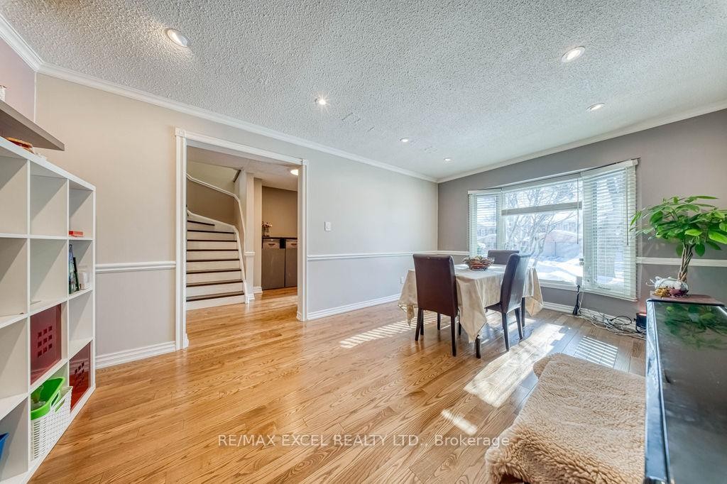









3031


Kilbride

Court,
Mississauga,




ON
L5N 3C5

