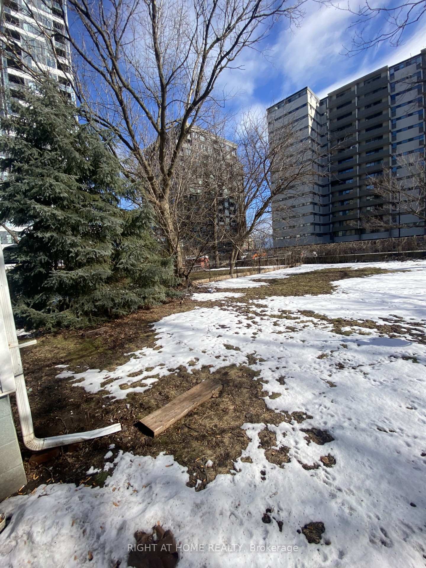 









1286


Ontario

Street,
Burlington,




ON
L7S 1E8

