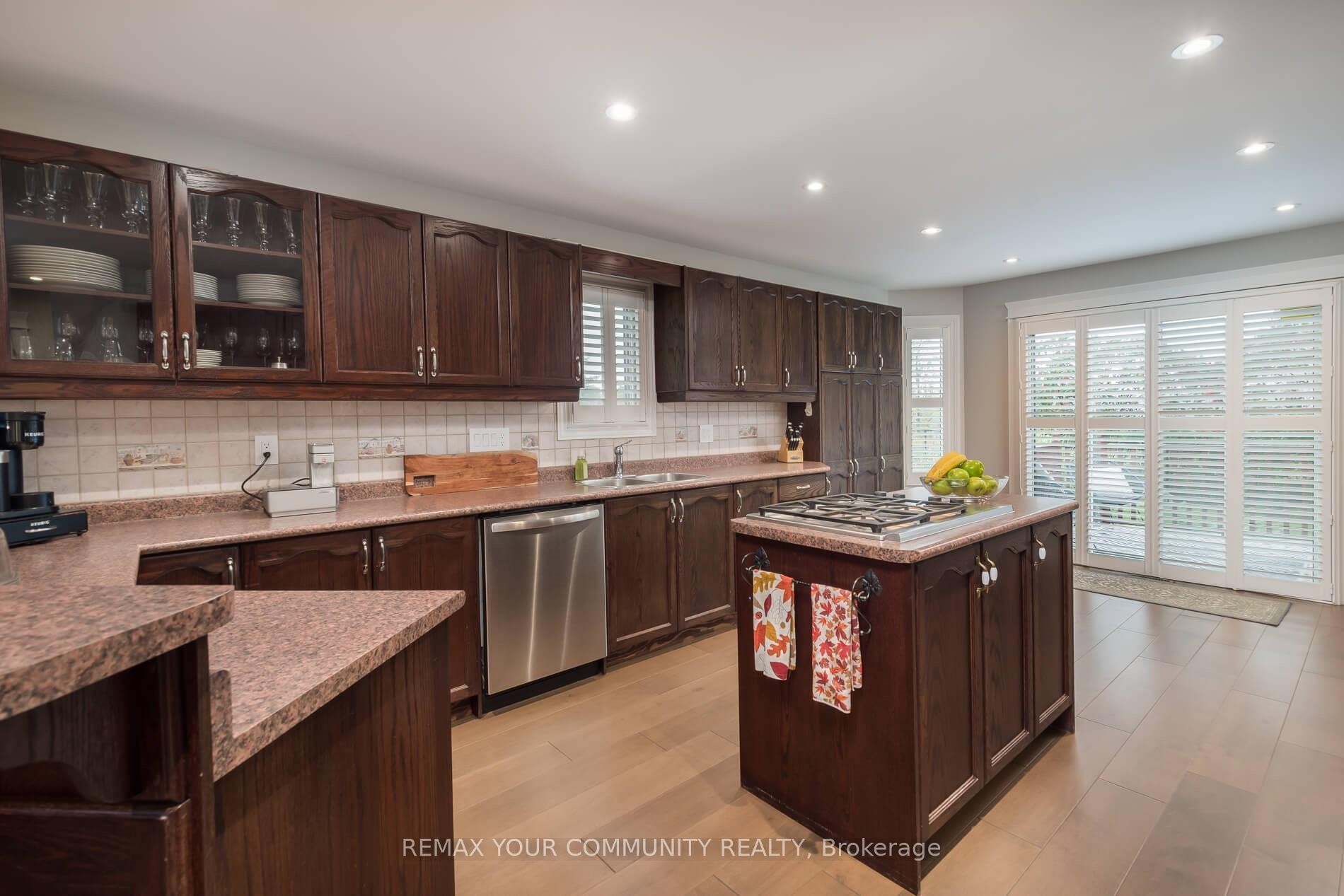 









63


Rolling Hills

Lane,
Caledon,




ON
L7E 1T8

