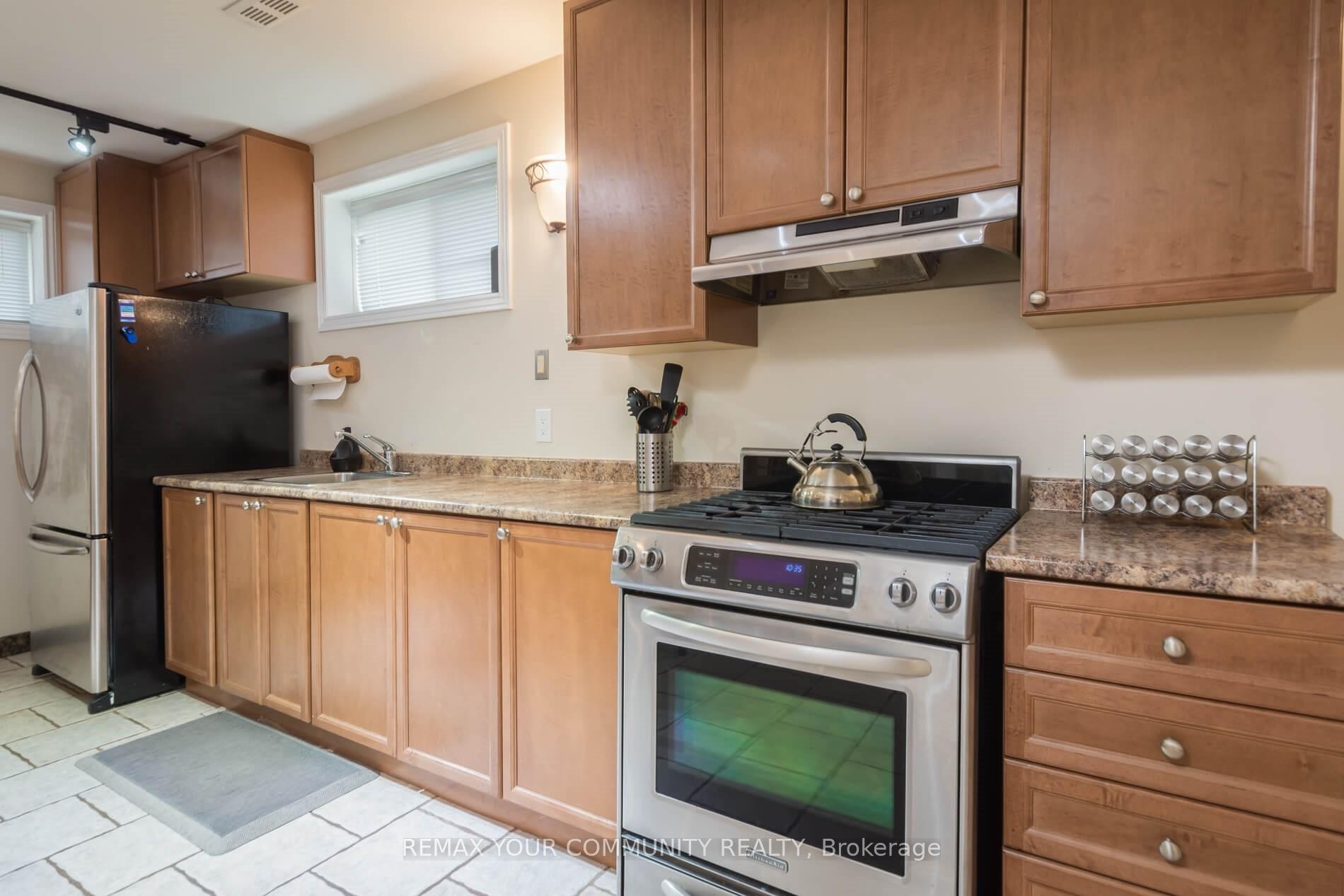 









63


Rolling Hills

Lane,
Caledon,




ON
L7E 1T8

