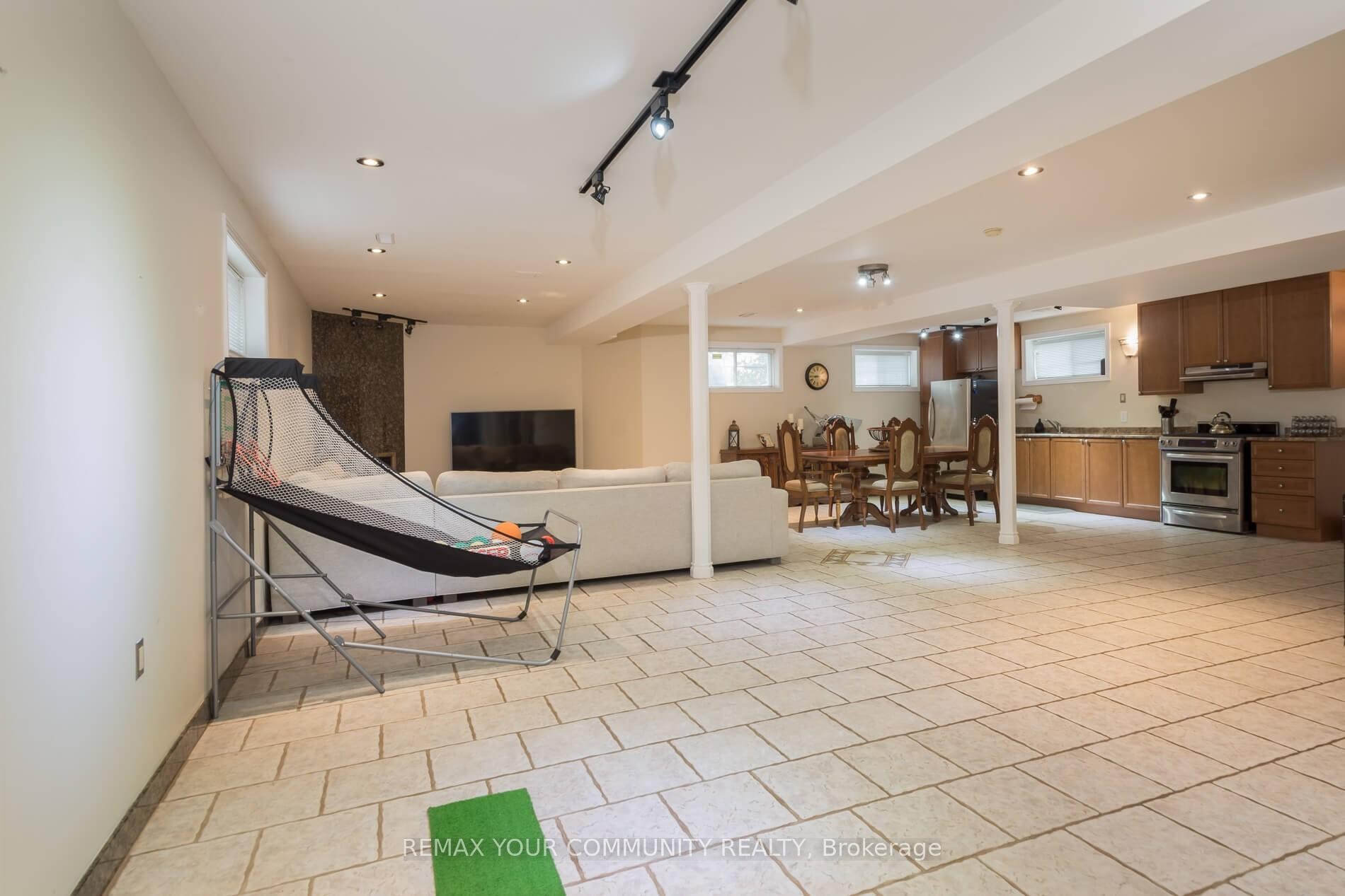 









63


Rolling Hills

Lane,
Caledon,




ON
L7E 1T8

