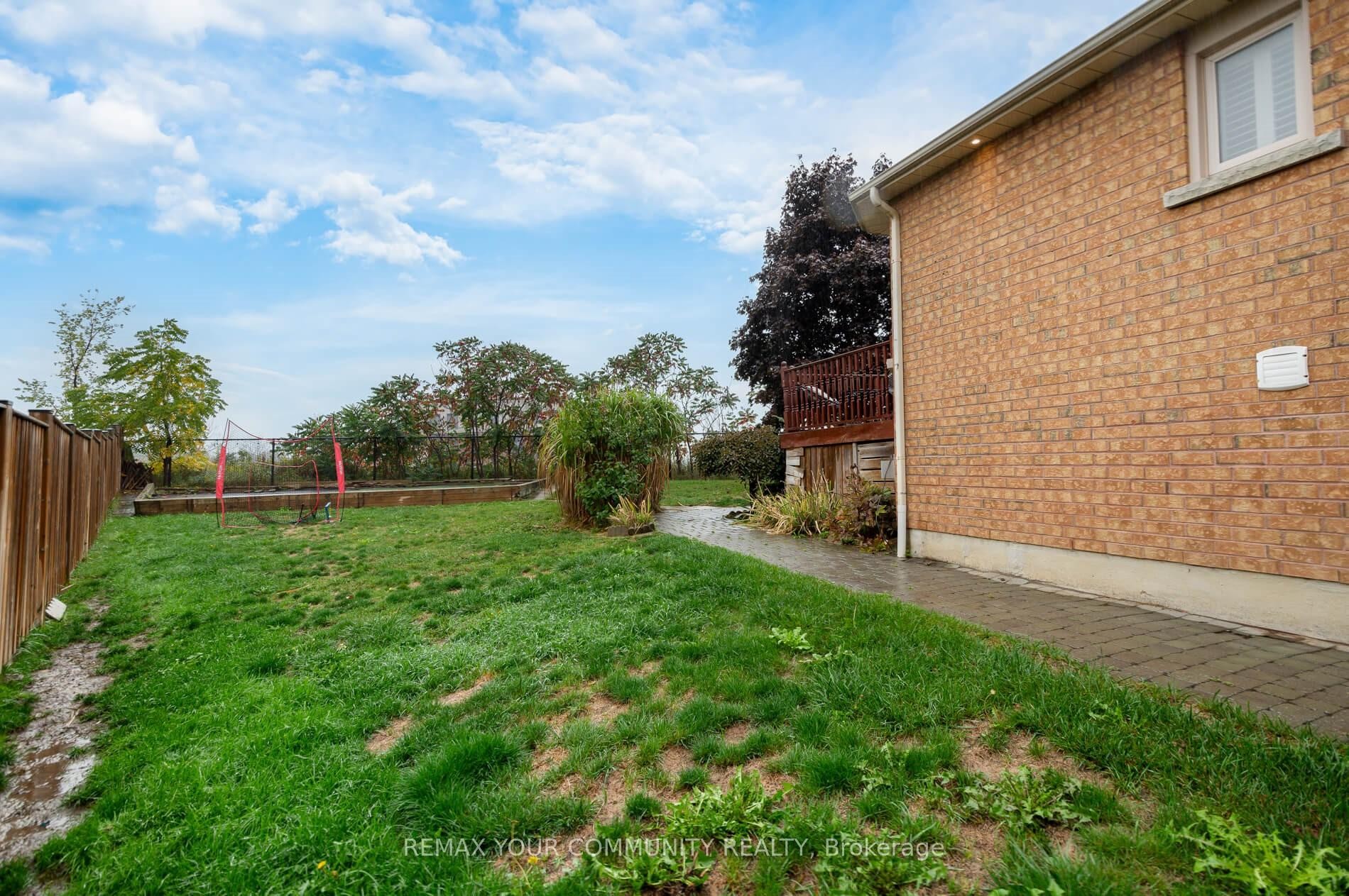 









63


Rolling Hills

Lane,
Caledon,




ON
L7E 1T8

