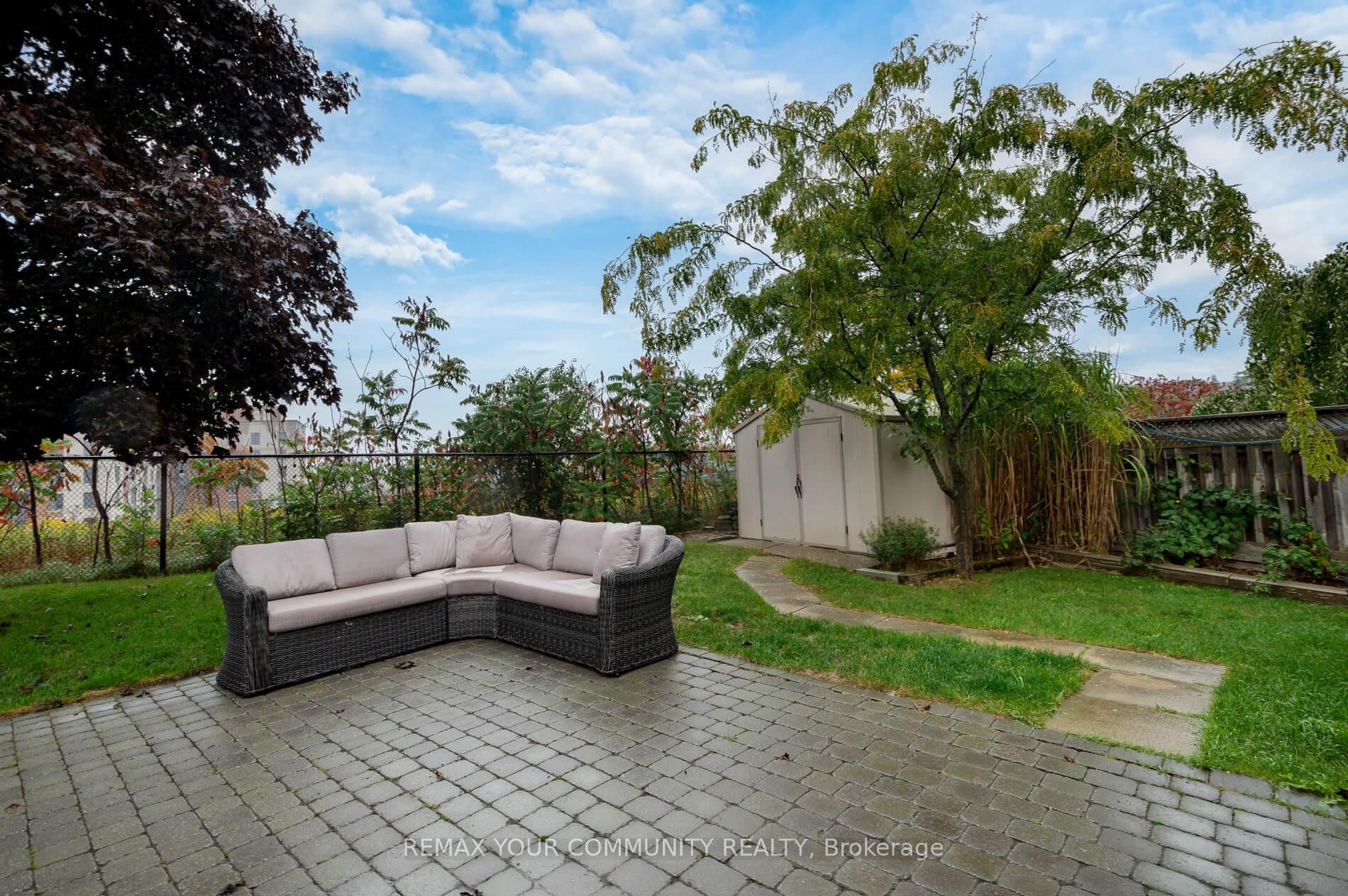 









63


Rolling Hills

Lane,
Caledon,




ON
L7E 1T8


