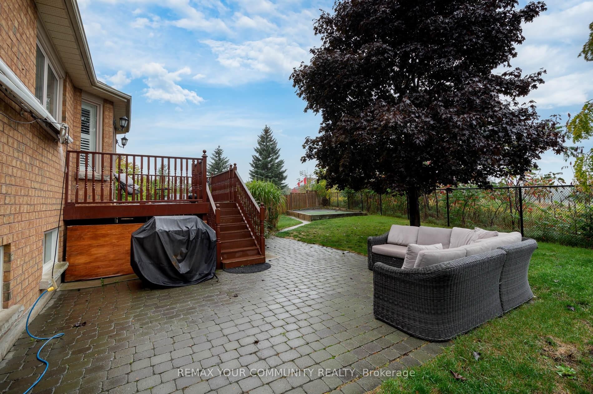 









63


Rolling Hills

Lane,
Caledon,




ON
L7E 1T8

