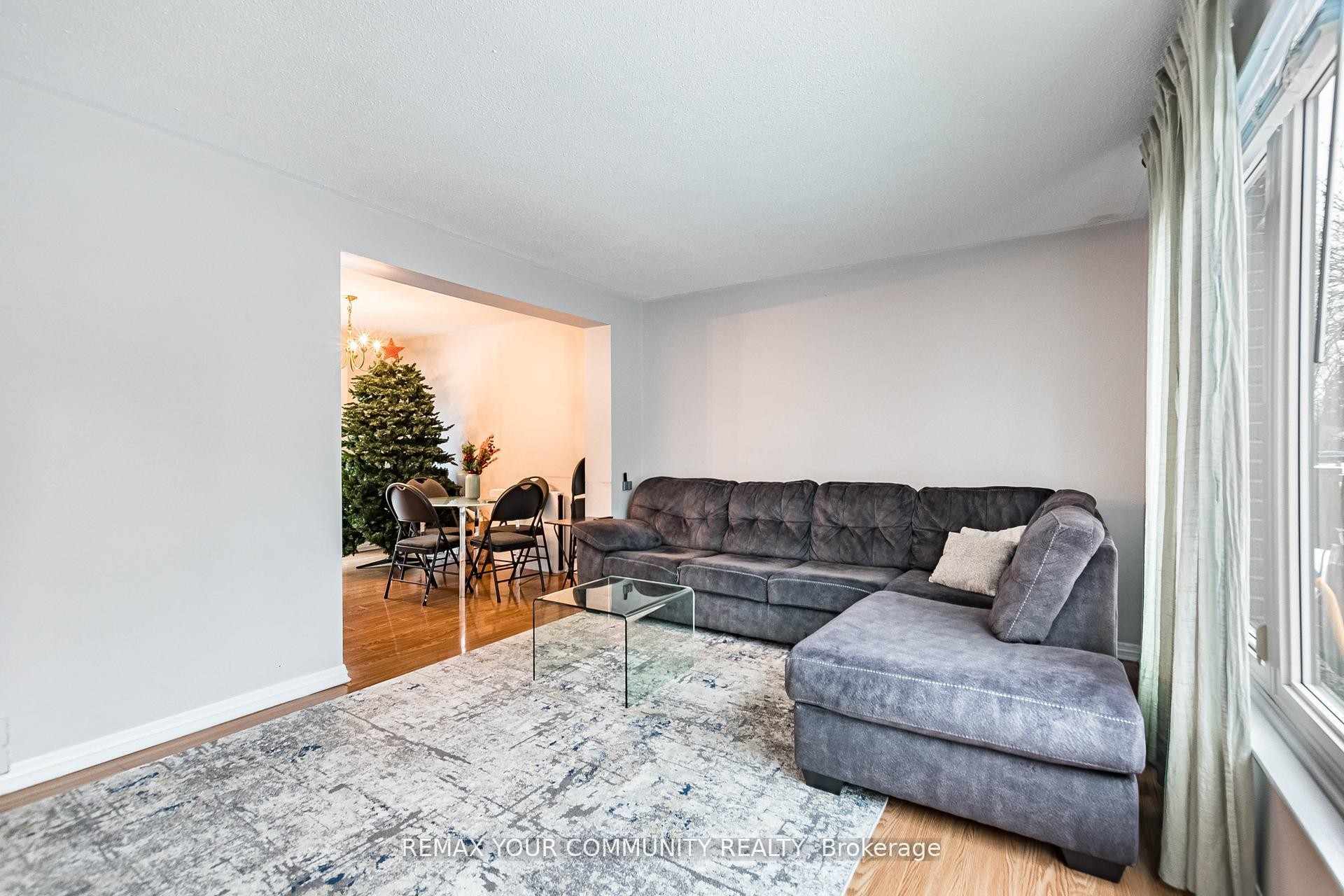 









2202


Bridge

Road,
Oakville,




ON
L6L 2G3

