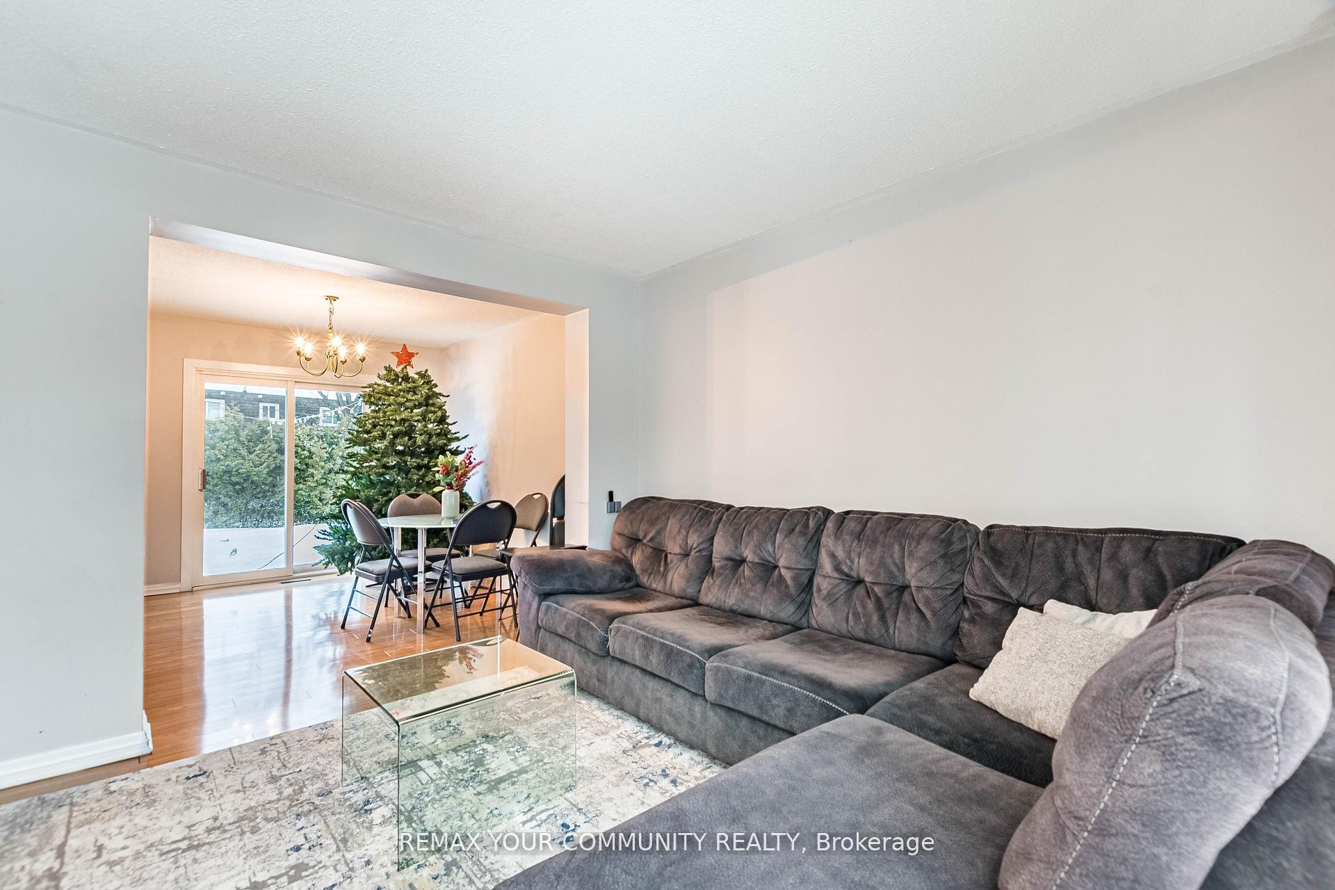 









2202


Bridge

Road,
Oakville,




ON
L6L 2G3

