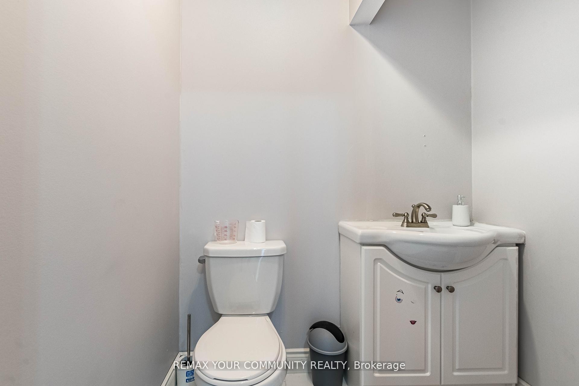 









2202


Bridge

Road,
Oakville,




ON
L6L 2G3

