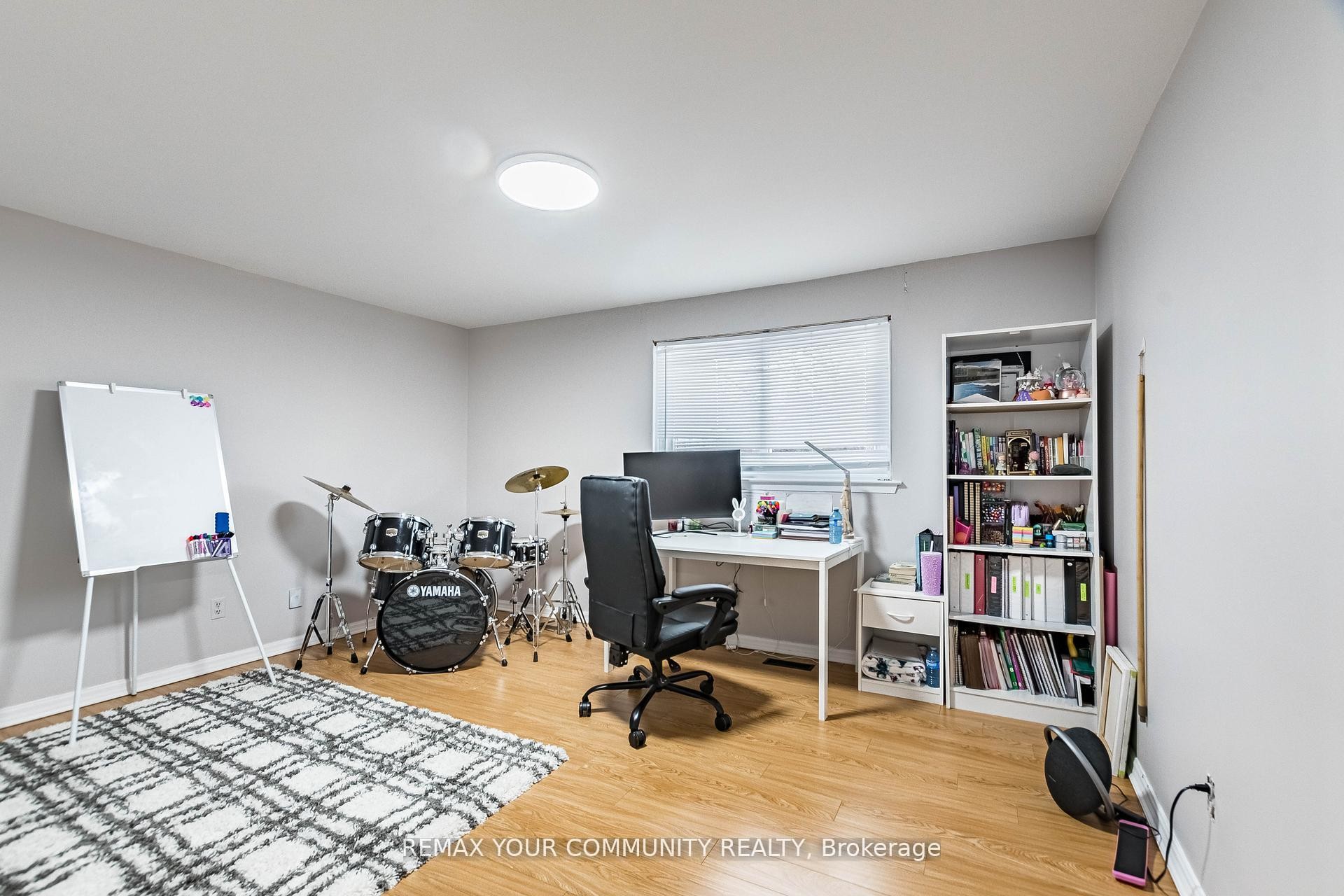 









2202


Bridge

Road,
Oakville,




ON
L6L 2G3


