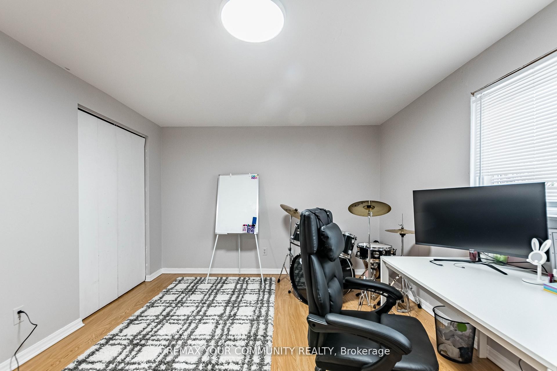 









2202


Bridge

Road,
Oakville,




ON
L6L 2G3

