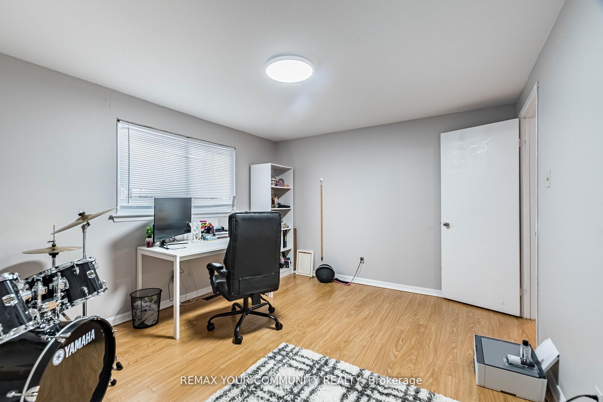 









2202


Bridge

Road,
Oakville,




ON
L6L 2G3

