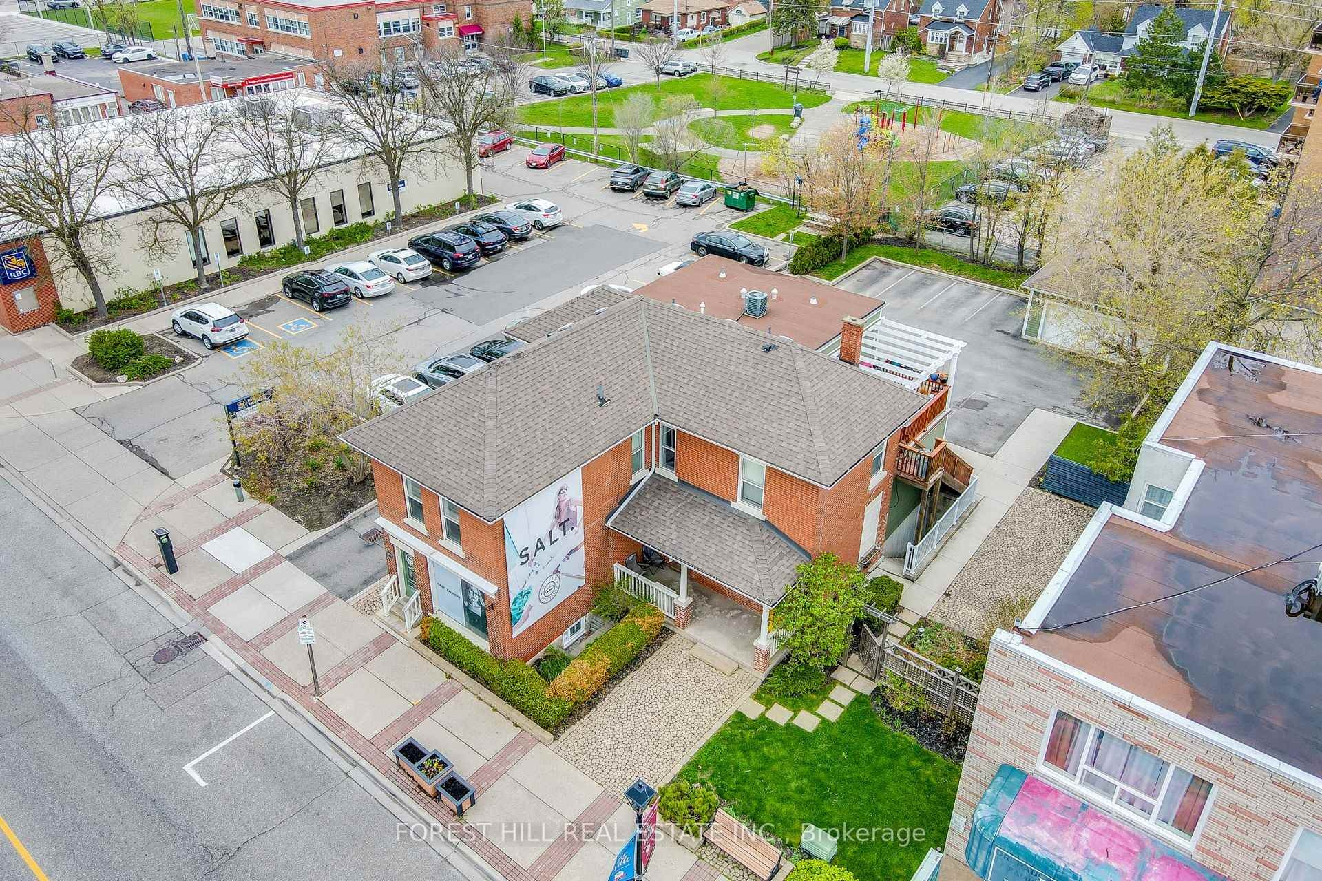 









201


Queen

Street South,
Mississauga,




ON
L5M 1L4

