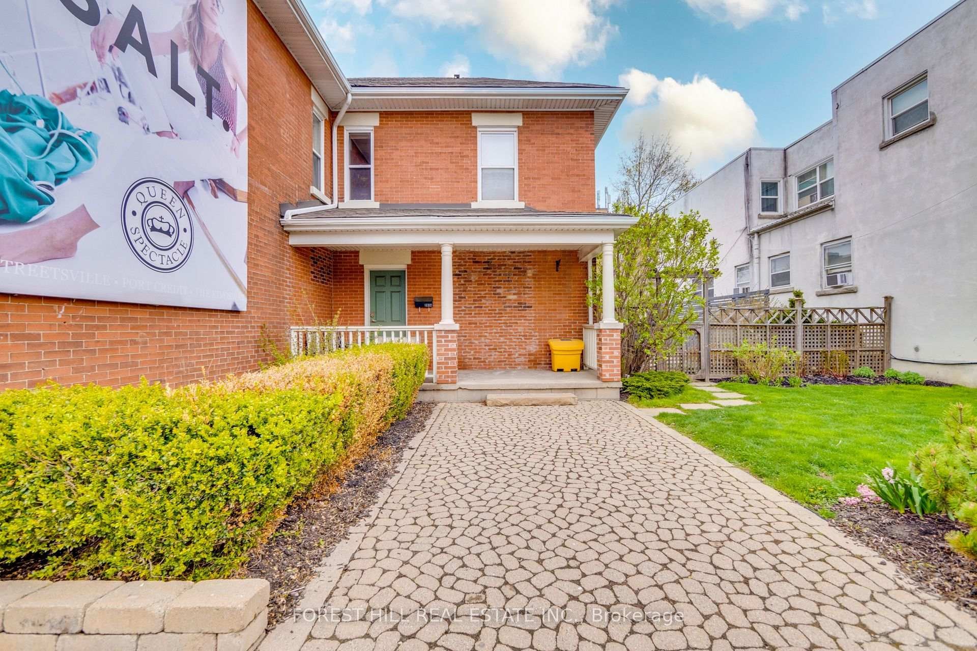 









201


Queen

Street South,
Mississauga,




ON
L5M 1L4

