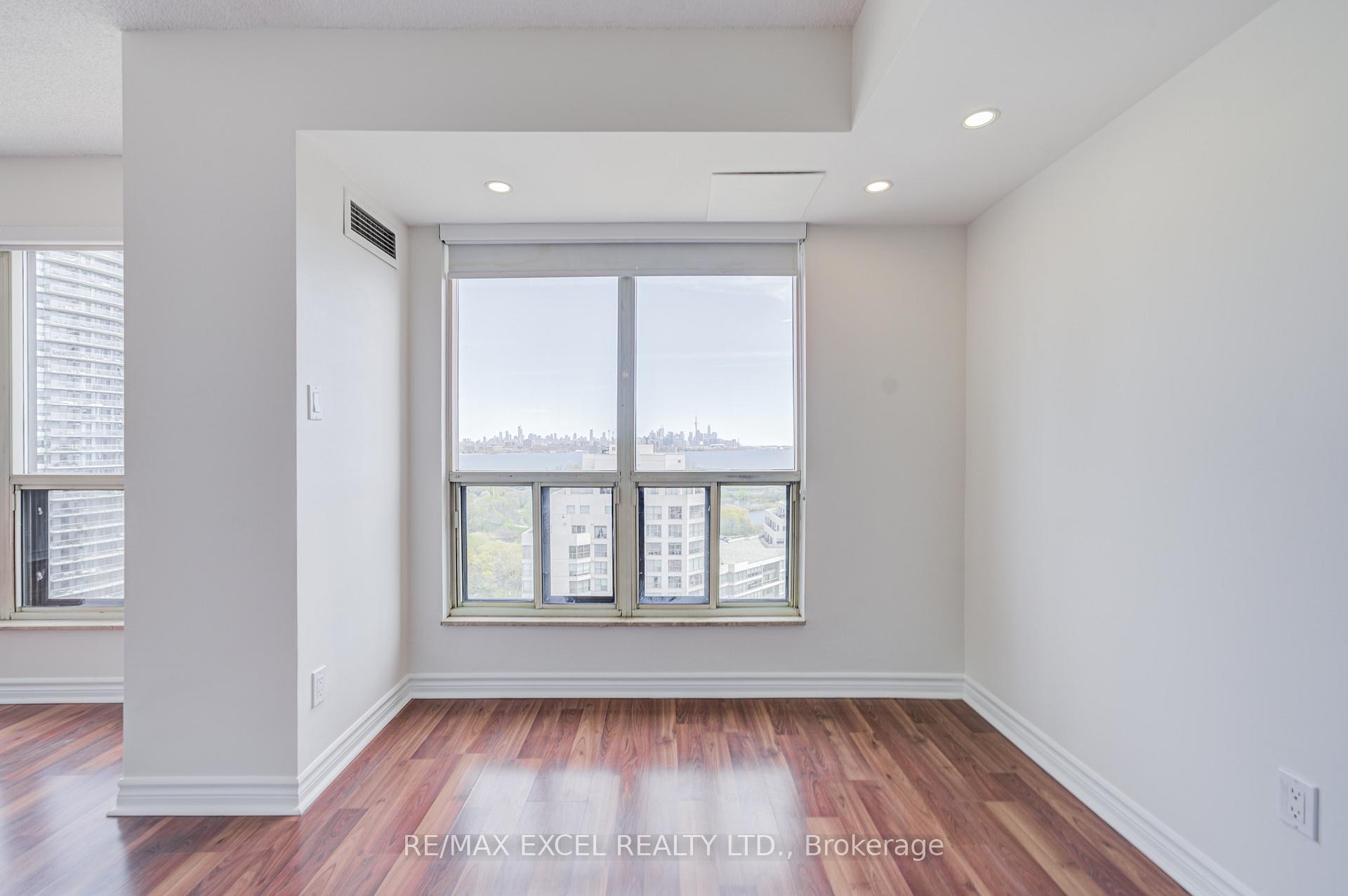 









2269


Lake Shore

Boulevard West, 2105,
Toronto,




ON
M8V 3X6

