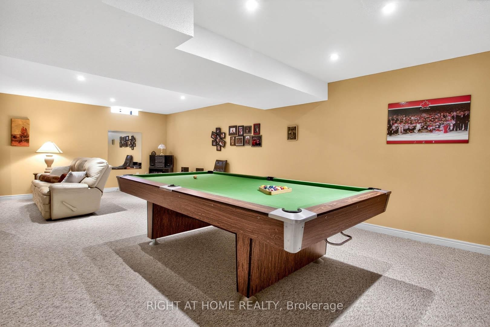 









315


Centennial Forest

Drive,
Milton,




ON
L9T 5X4

