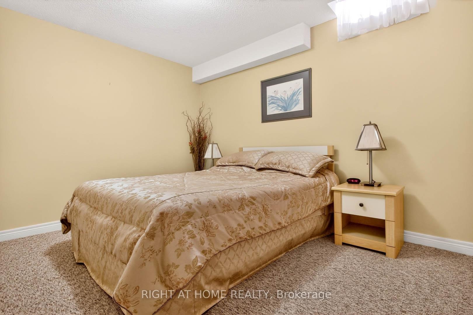 









315


Centennial Forest

Drive,
Milton,




ON
L9T 5X4

