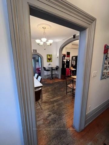









373


Queen

Street,
Peterborough,




ON
K9H 3J7

