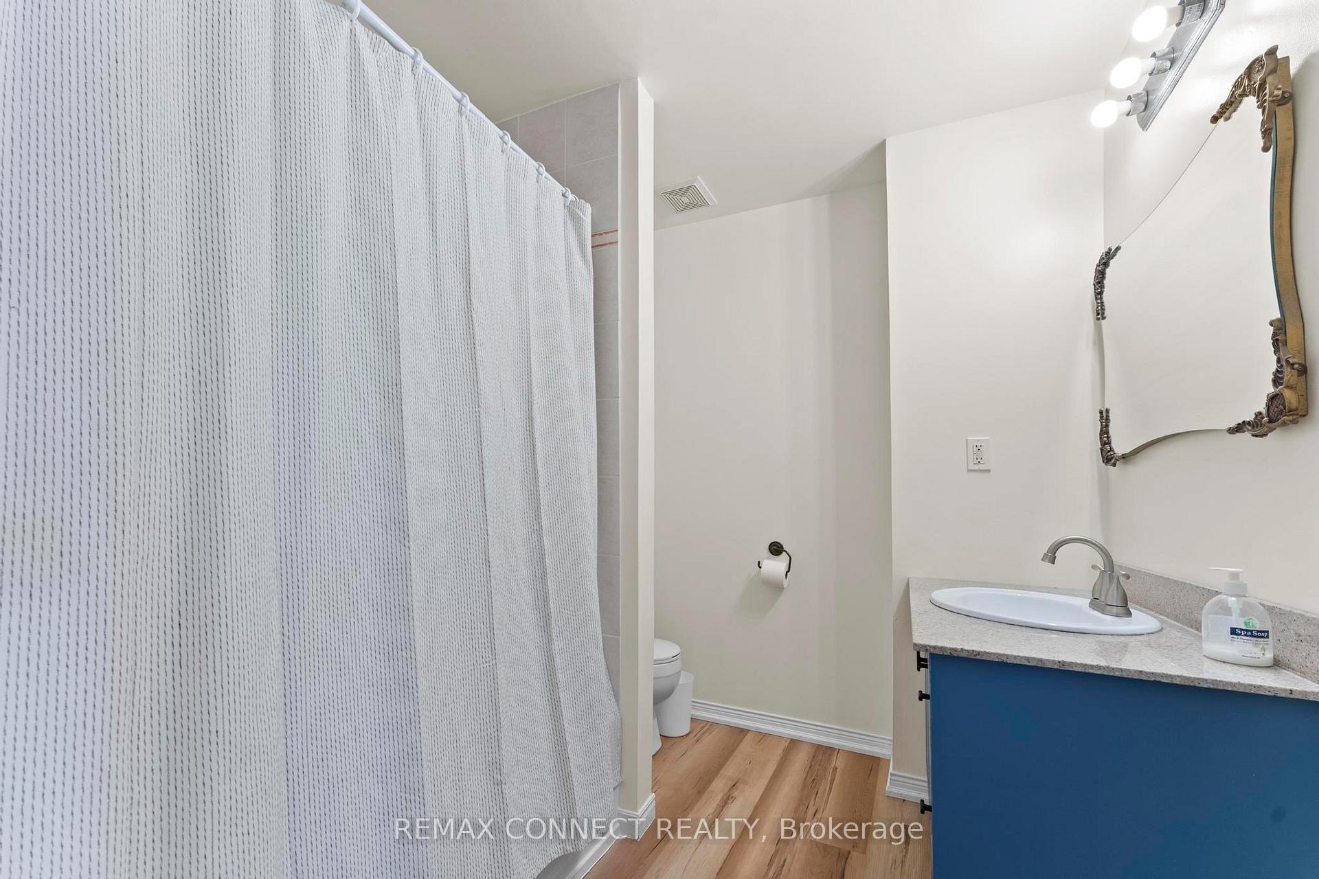 









90


Munroe

Street, #Bedroom,
Cobourg,




ON
K9A 1C1

