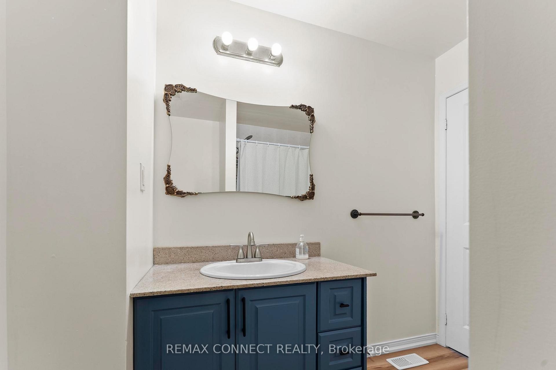 









90


Munroe

Street, #Bedroom,
Cobourg,




ON
K9A 1C1

