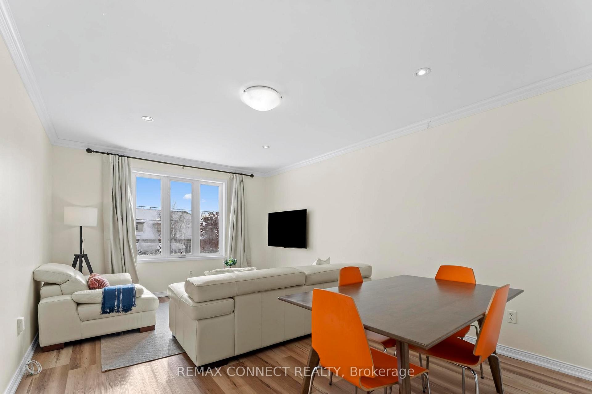 









90


Munroe

Street, #Bedroom,
Cobourg,




ON
K9A 1C1

