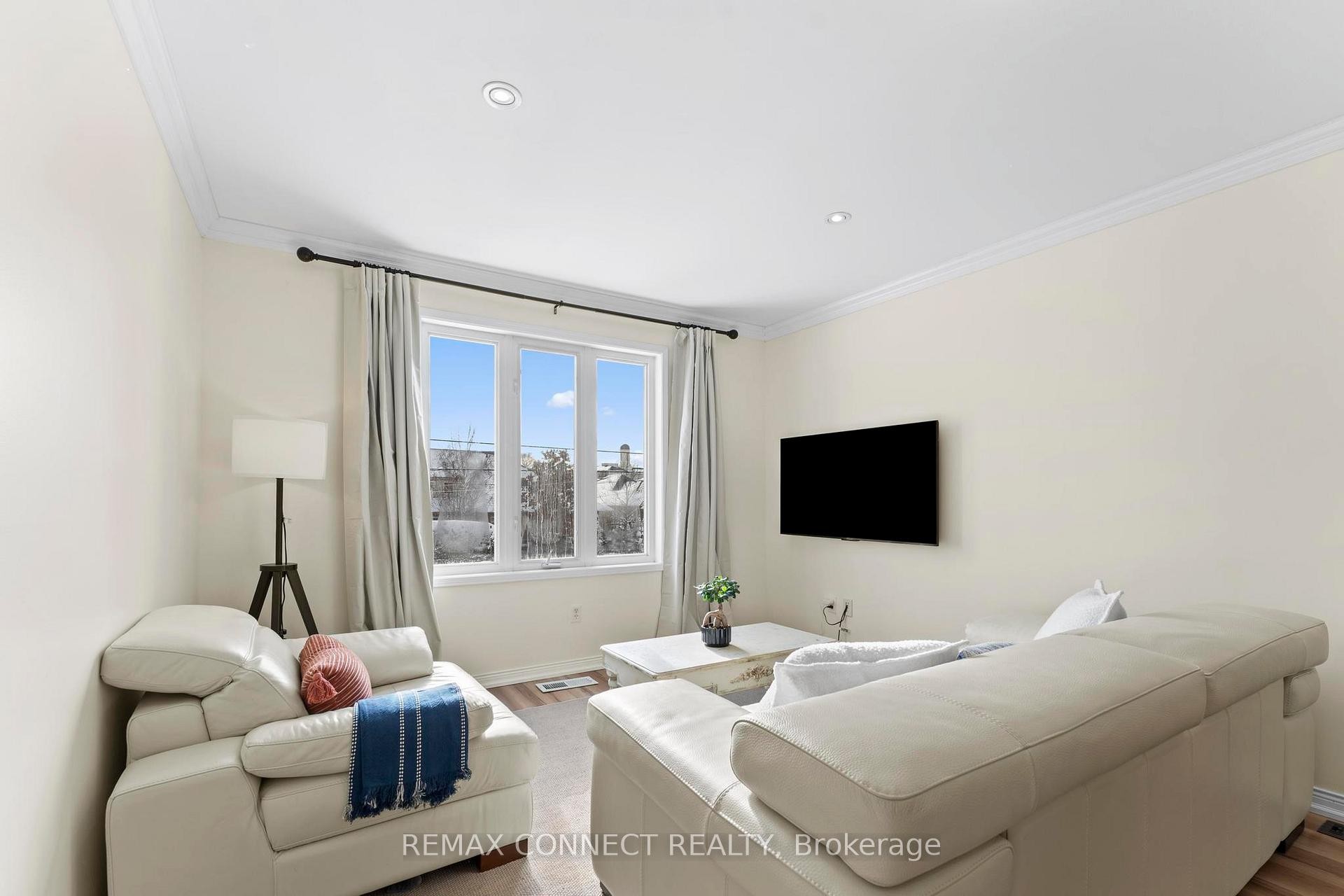 









90


Munroe

Street, #Bedroom,
Cobourg,




ON
K9A 1C1

