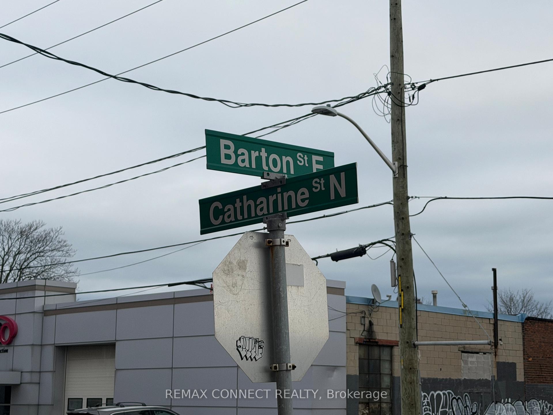 









267


Catharine

Street North, Unit 3,
Hamilton,




ON
L8L 4S8

