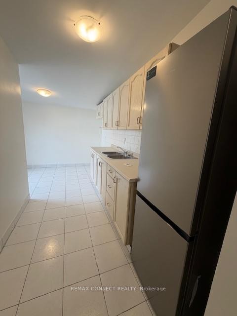 









267


Catharine

Street North, Unit 2,
Hamilton,




ON
L8L 4S8

