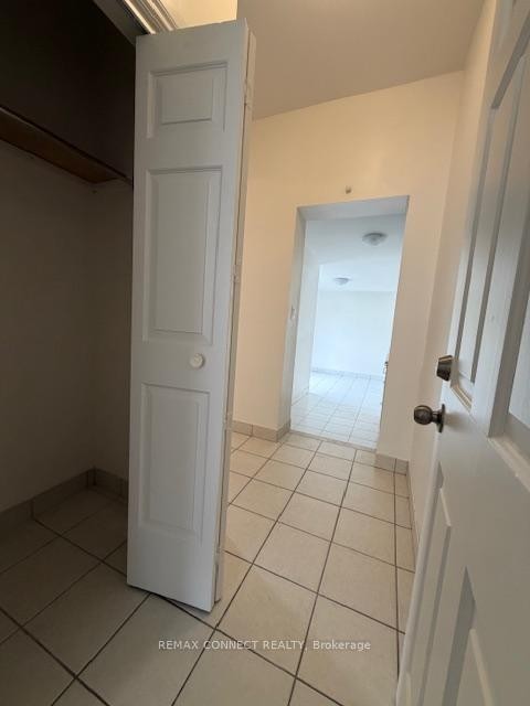 









267


Catharine

Street North, Unit 2,
Hamilton,




ON
L8L 4S8

