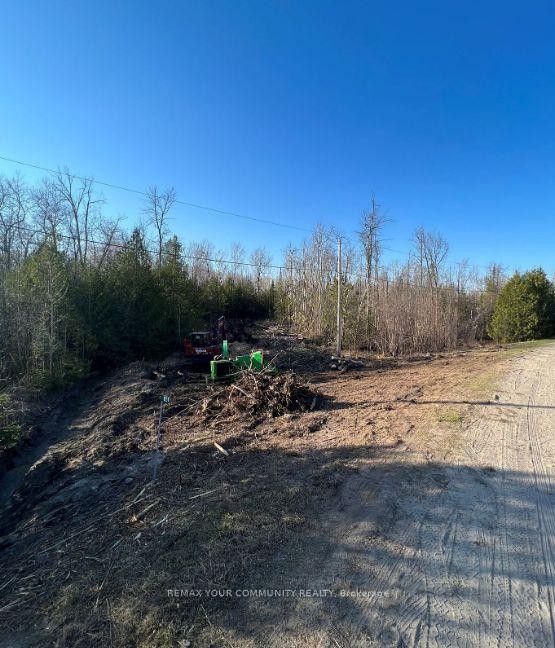 









831


Centennial

Park,
Kawartha Lakes,







ON
K0M 2B0

