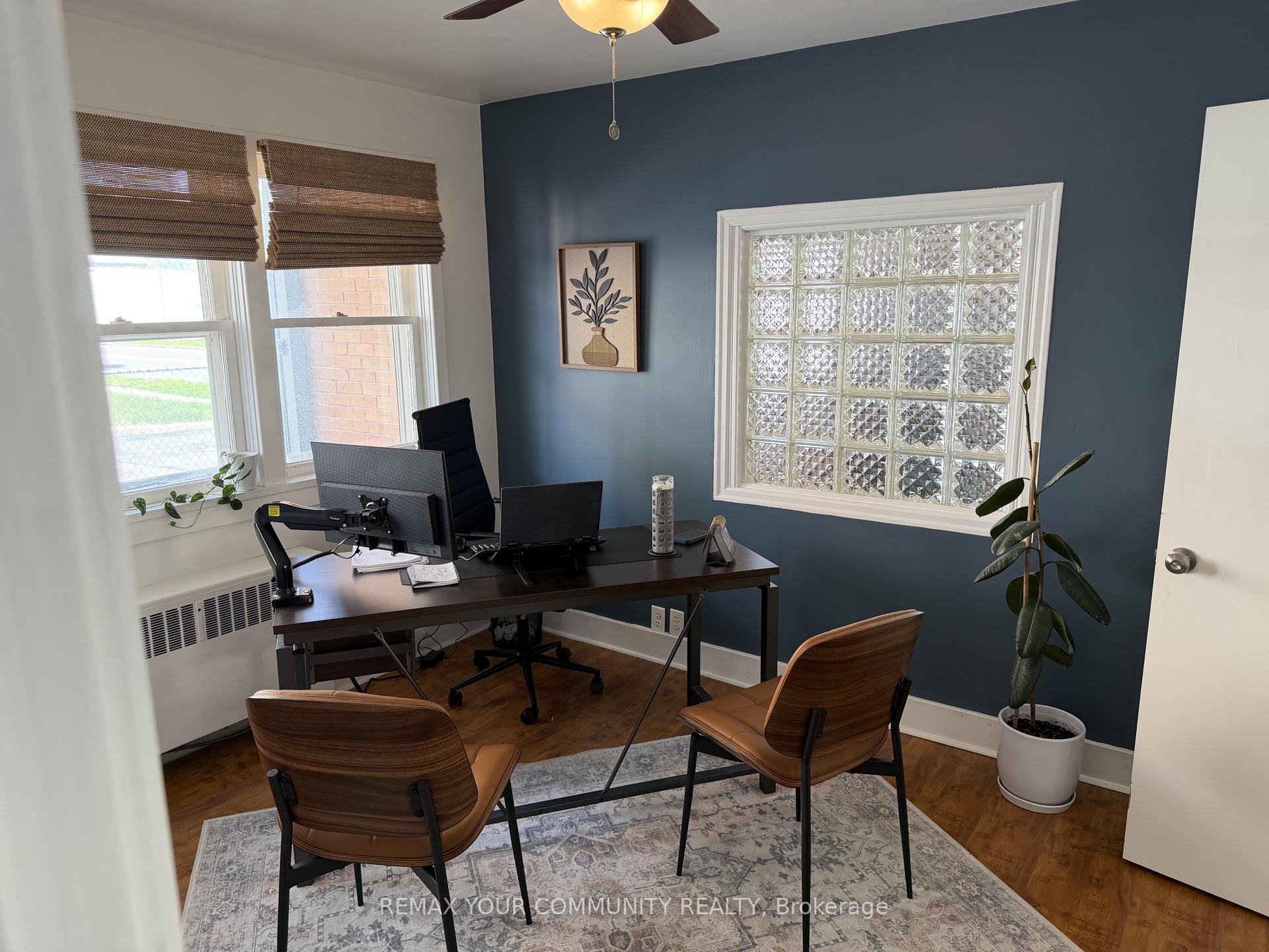 









100


Victoria

Avenue,
Belleville,




ON
K8N 2A5

