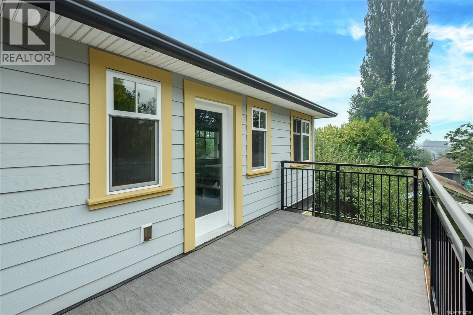












332 2nd St

,
Courtenay,




British Columbia
V9N1B8

